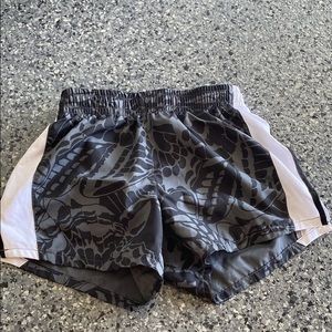 Girls tropical black exercise shorts